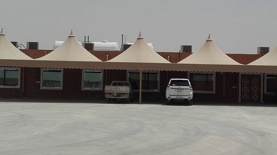 مظلات مواقف عامة